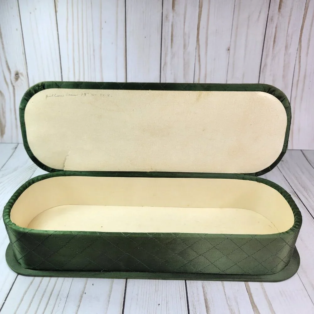 Quilted Green Satin Vanity Box Gloves Hankie Scarf Vintage 13.5 in *READ*